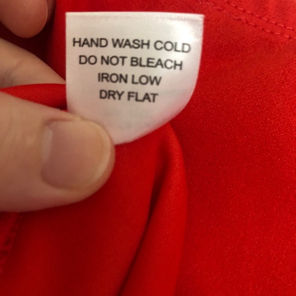 $2/30 IRIS Los Angeles | Red Empire Waist Dress, Coral Lined Puff Sleeves & Top - Picture 15 of 16